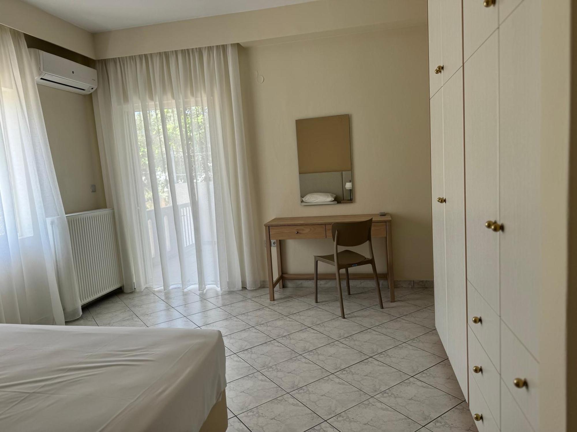 Niki'S Apartment Палеохора Экстерьер фото